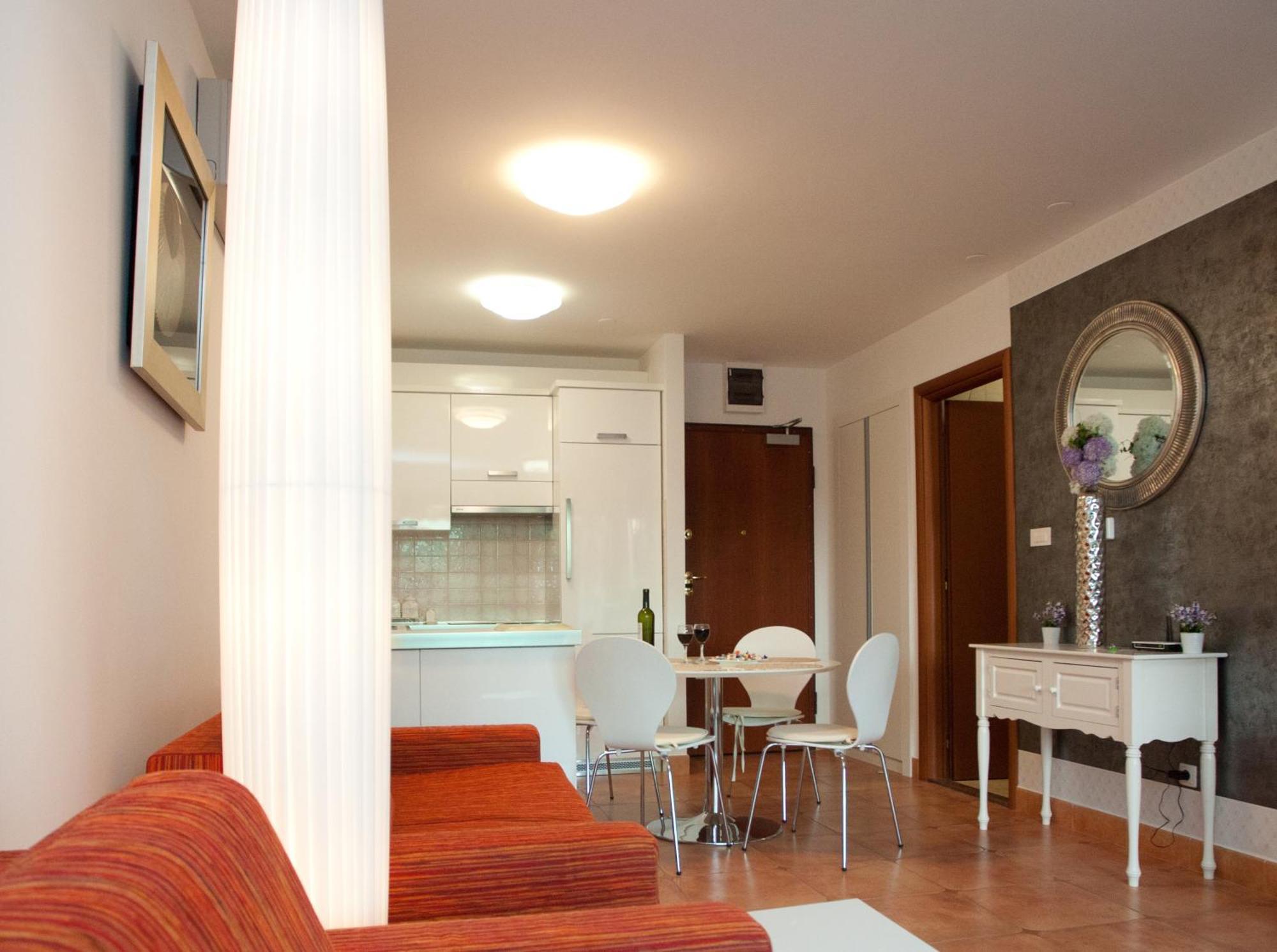 Residence Apartments Anamaria Podstrana Ngoại thất bức ảnh